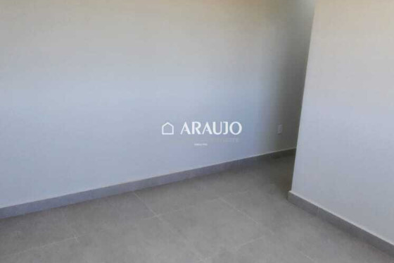 Apartamento à venda - 77.06m² - Umuarama-PR