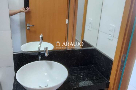 Apartamento para alugar - 63m² - Edifício Malibu - Jardim das Paineiras, Umuarama-PR