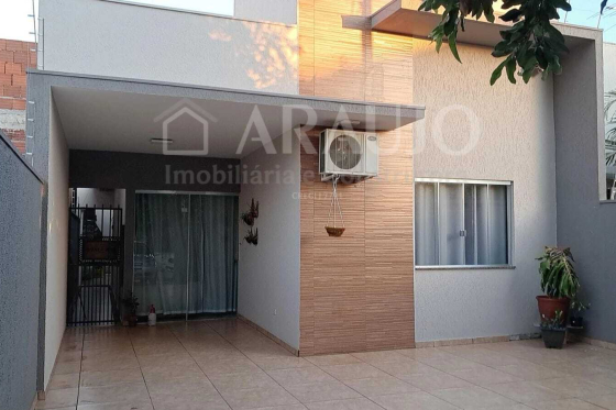 Casa 322m Umuarama-PR 846