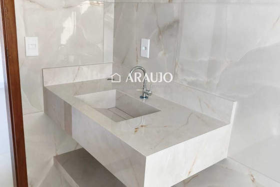 Casa à venda - 59.83m² - Jardim Santiago, Umuarama-PR