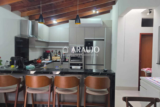 Casa à venda - 150m² - Jardim Vila Rica, Umuarama-PR