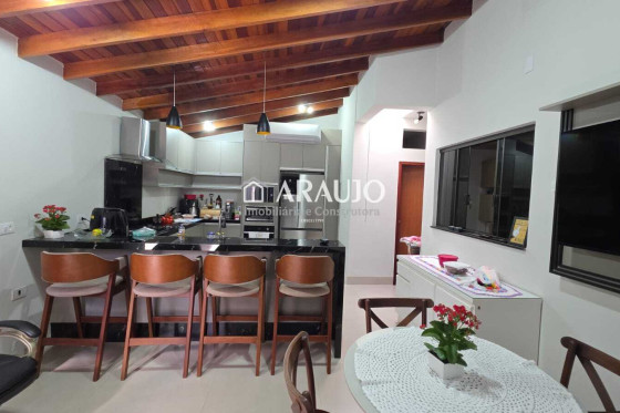 Casa à venda - 150m² - Jardim Vila Rica, Umuarama-PR