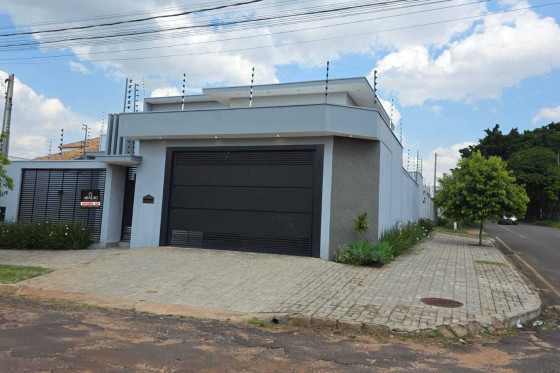 Casa à venda - 137m² - Parque Vitória Régia, Umuarama-PR