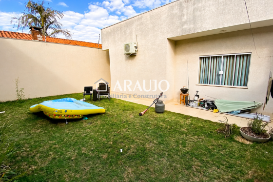 Casa à venda - 128.84m² - Parque Bandeirantes, Umuarama-PR