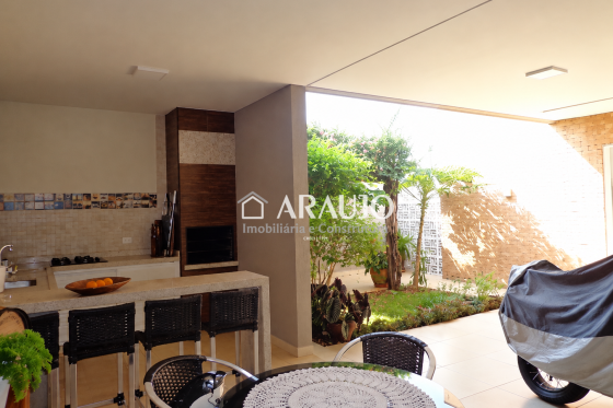 Casa à venda - 200.57m² - Jardim América, Umuarama-PR
