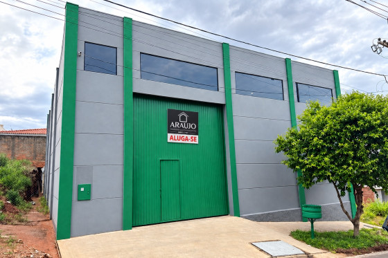 Salão Comercial para alugar - 280m² - Jardim Janina, Umuarama-PR
