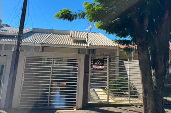 Sobrado à venda - 144.29m² - Parque Vitória Régia, Umuarama-PR