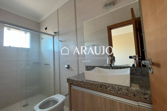 Sobrado à venda - 264m² - Zona II, Umuarama-PR