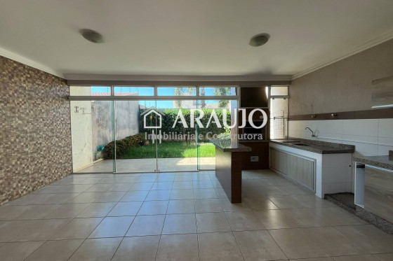 Sobrado à venda - 264m² - Zona II, Umuarama-PR