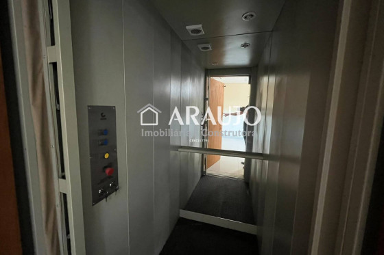 Sobrado à venda - 264m² - Zona II, Umuarama-PR