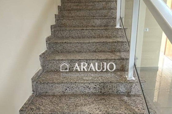 Sobrado à venda - 264m² - Zona II, Umuarama-PR