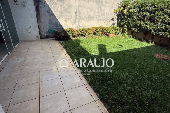 Sobrado à venda - 264m² - Zona II, Umuarama-PR