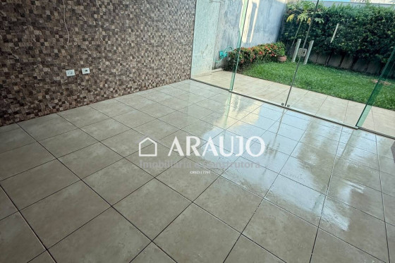 Sobrado à venda - 264m² - Zona II, Umuarama-PR