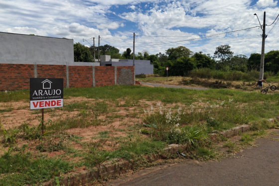 Terreno 223.38m Umuarama-PR 874