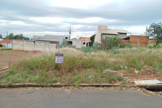 Terreno à venda - 180m² - Jardim Pimentel, Umuarama-PR