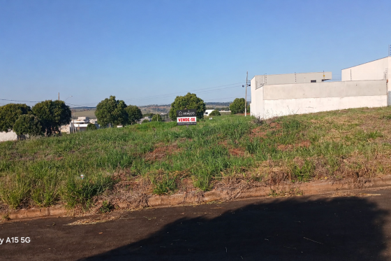 Terreno à venda - 220m² - Parque Metropolitano I, Umuarama-PR