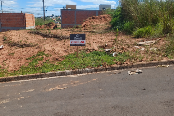 Terreno à venda - 134.16m² - Jardim Janina II, Umuarama-PR