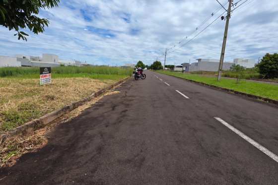 Terreno à venda - 245m² - Parque Metropolitano, Umuarama-PR