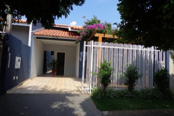 Casa 105m Umuarama-PR 244