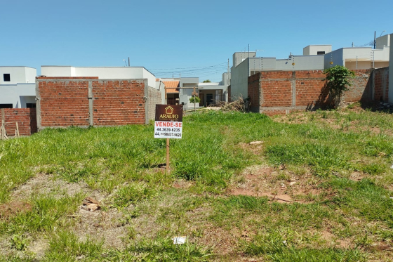 Terreno 140.28m Umuarama-PR 212